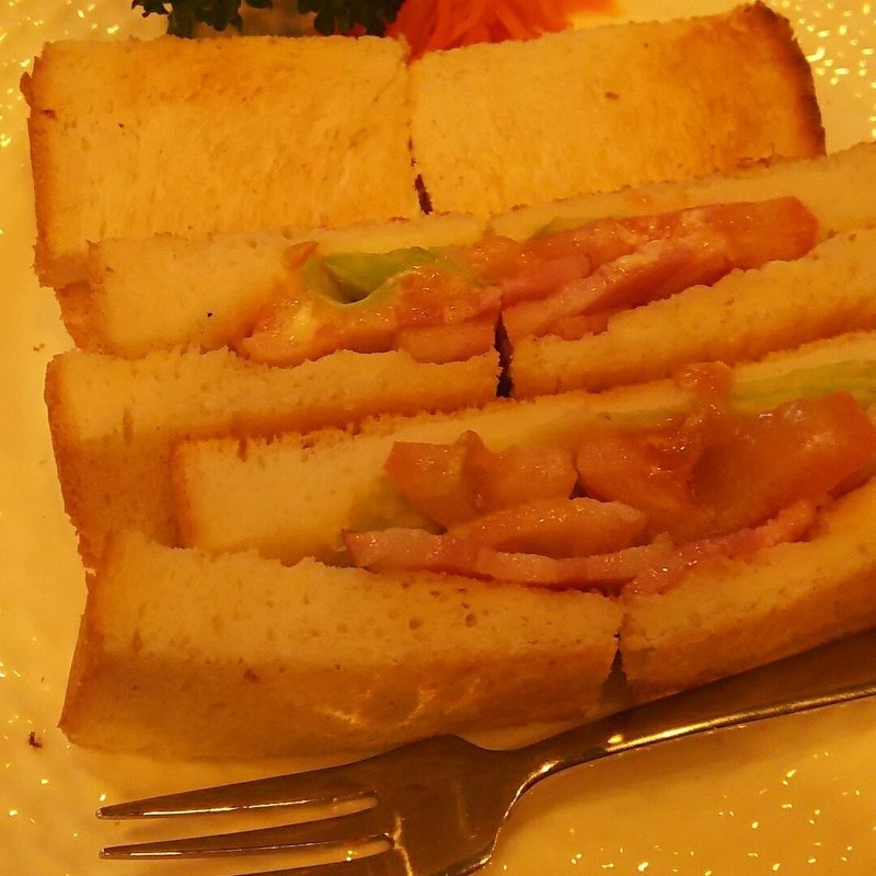 ベーコンレタストマトサンド(Le Premier Cafe)