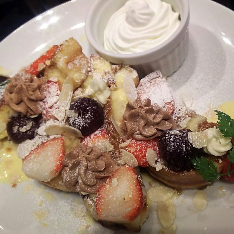 ショコラダークチェリー（フレンチトースト）(テラス　梅田茶屋町店)