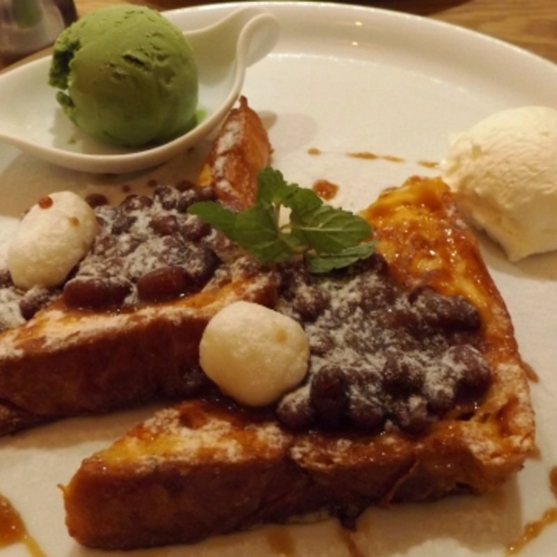 小倉白玉フレンチトースト(キャラバンカフェ)