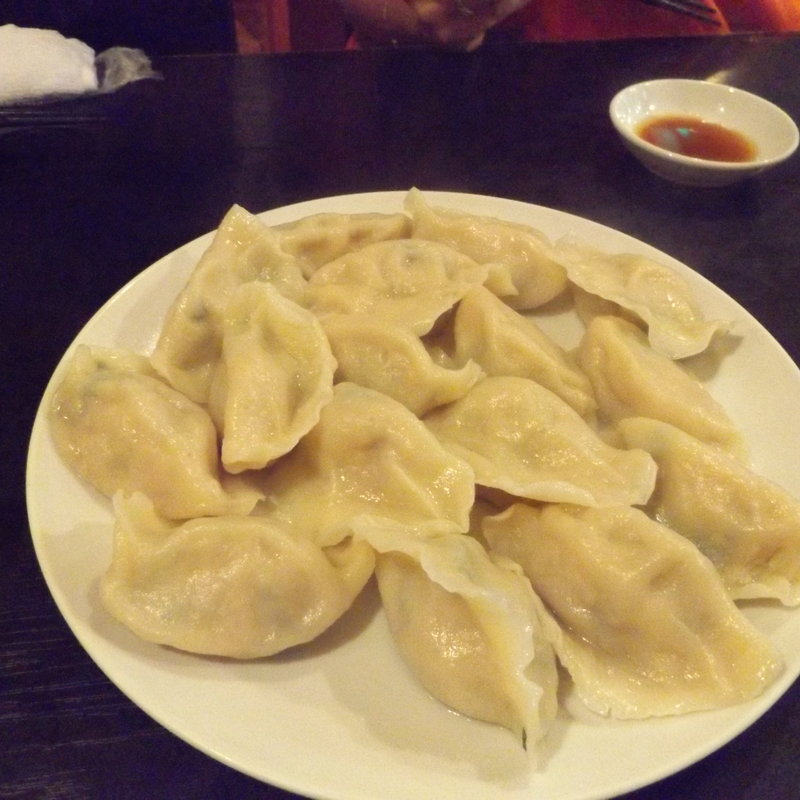 豚肉入り水ギョーザ（8個）(歓迎（ホアンヨン） 西口店)