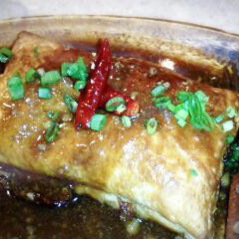 マーボーミートパイ(中華＆日本酒バル～ぼぶ)