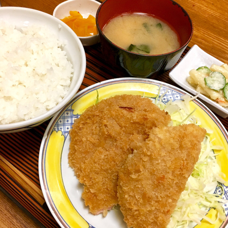 ハムカツ定食(つるかめ食堂 歌舞伎町店 （つるかめしょくどう）)