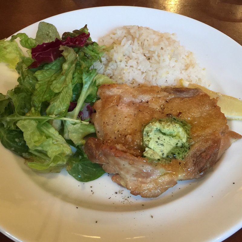 若鶏のローストハーブバターソース(ウラエビス)