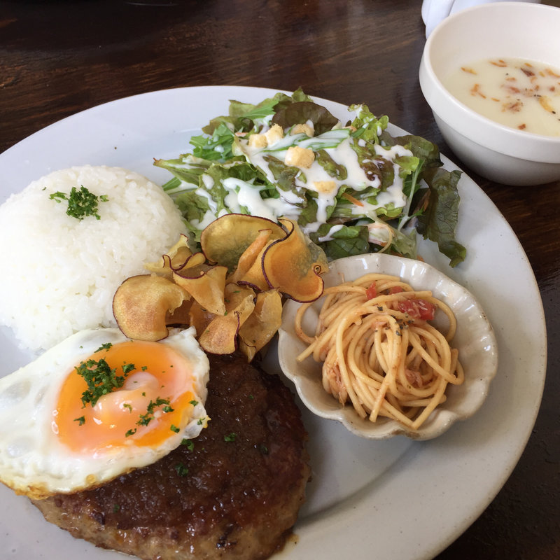 ハンバーグランチ(REDUP)