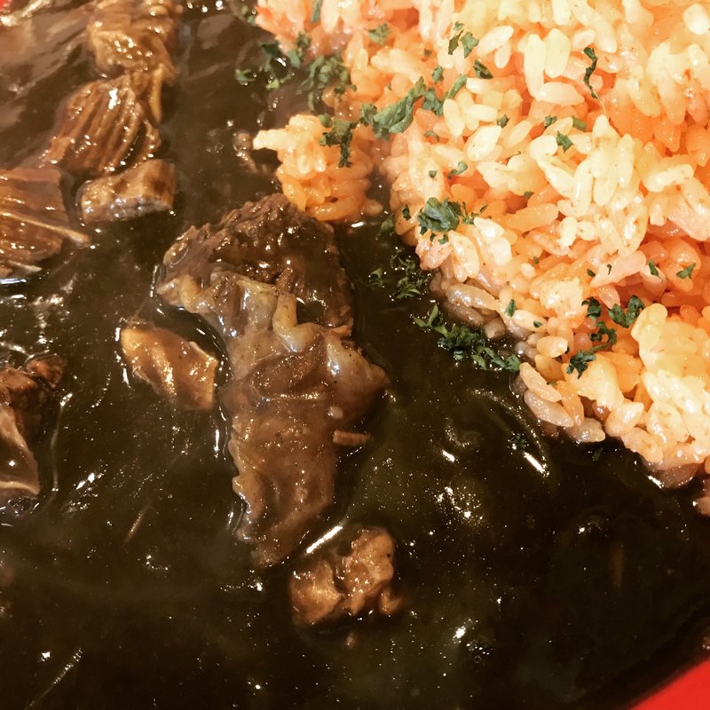 ブラックビーフカレー(ミ・カシータ プリュス)