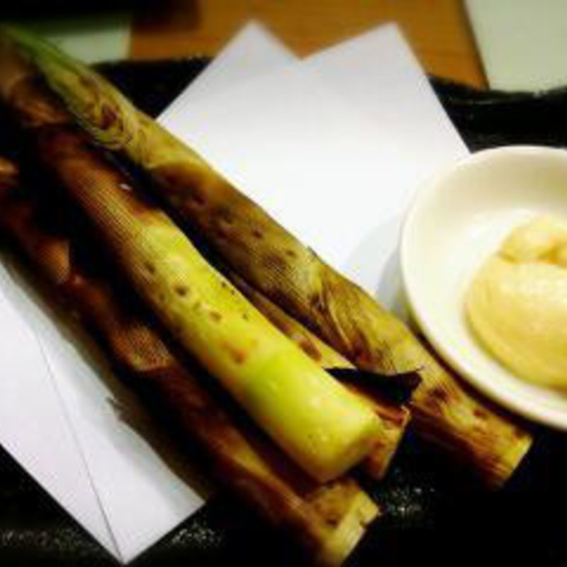 日高産姫竹の炭焼き(遊食館えん家)