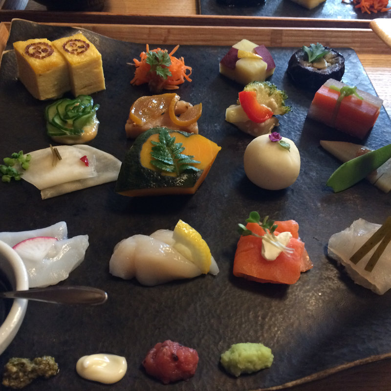 手織り寿司(おばんざい　おせんべい　かまだ )