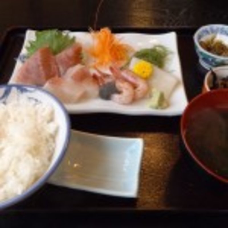 盛り込み定食(いけだ)