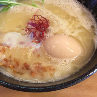 濃厚鶏白湯ラーメン味玉つき(麺処やのや)