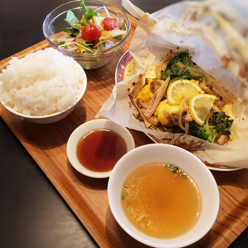 長浜鮮魚の紙包み蒸しランチ(シンガポール・シーフード・リパブリック 福岡天神店)