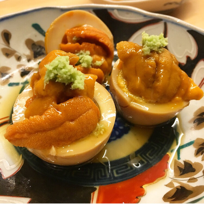 うにオンザ煮卵(宝堂 kararsuma)
