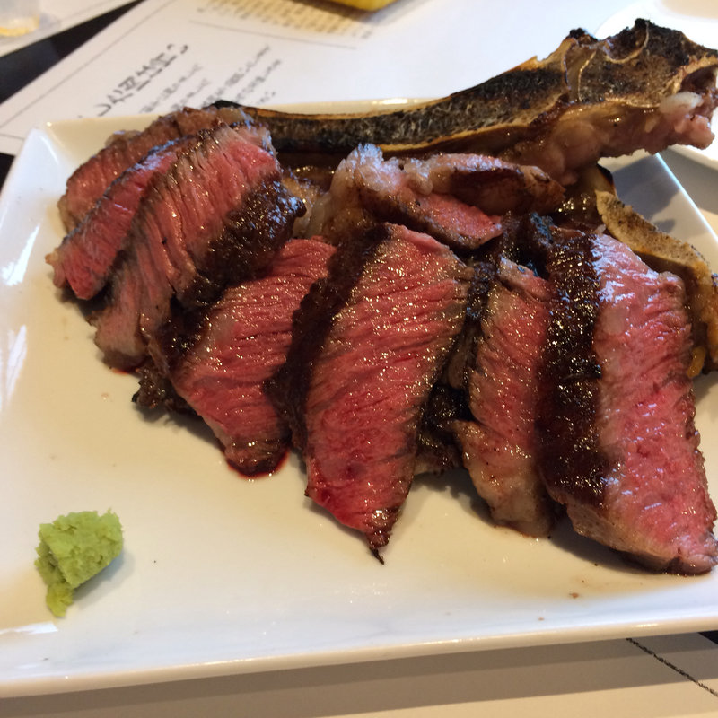 骨付きリブロース(ステーキハウス听(ポンド) 成田店)