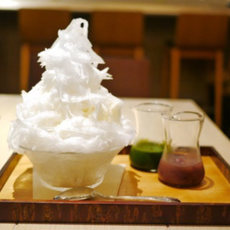 「日光 四代目徳次郎」の天然氷のかき氷(アコメヤ厨房 （AKOMYEYA）)