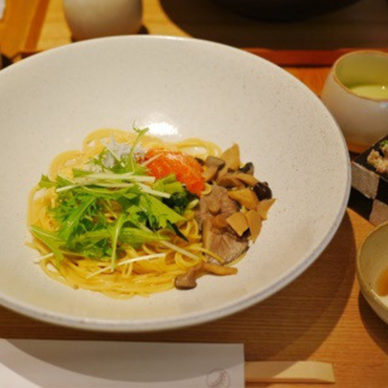 明太子としっとりしらす 野沢菜添え(こなな 自由が丘店)