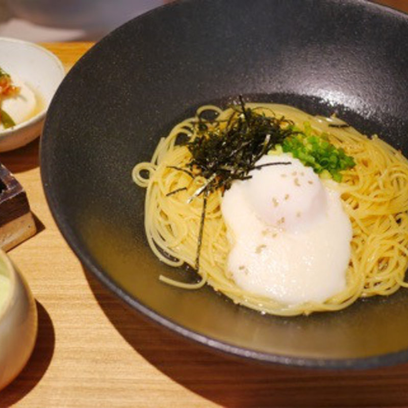 とろろと半熟卵 柚子胡椒風味(こなな 自由が丘店)