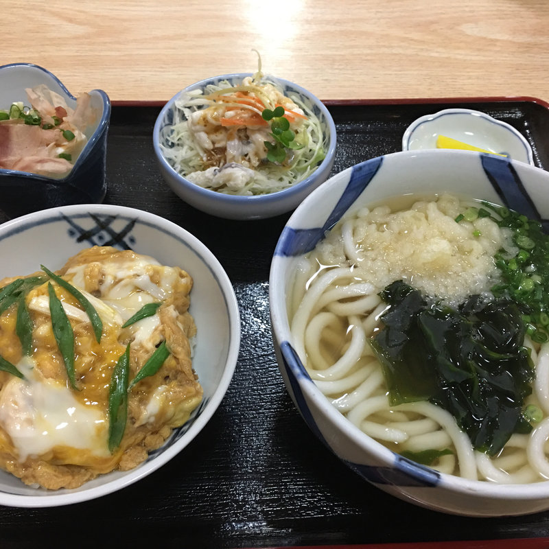 丼どん定食(小梅庵 )