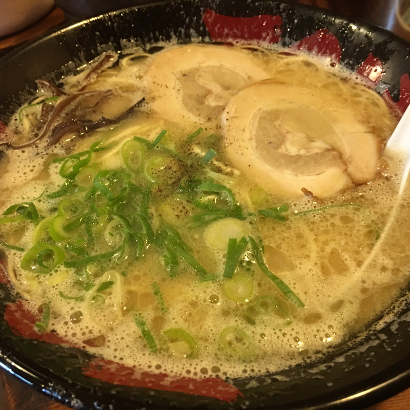 とんこつラーメン(ラーメンTAIZO)