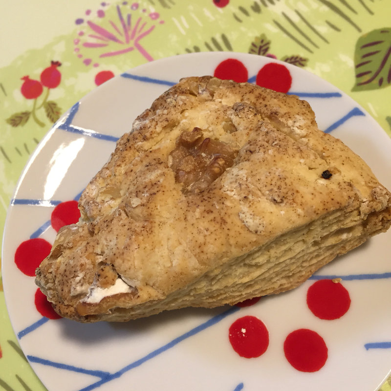 豆乳スコーン(メープルウォルナッツ)(Guruatsu ぐるあつ)