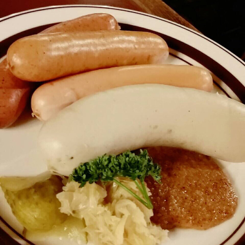 ソーセージ盛り合わせ（ボイルソーセージ4種）(バーデン・バーデン 有楽町店)