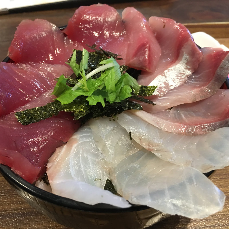 三色丼(海鮮丼てんや)