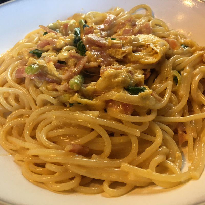 行者ニンニクのカルボナーラ(パスタリア )