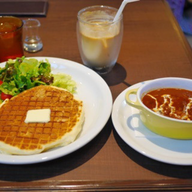 ビーフシチューとワッフルパンケーキのランチセット(メロウ ブラウン コーヒー 自由が丘本店 （MELLOW BROWN COFFEE）)
