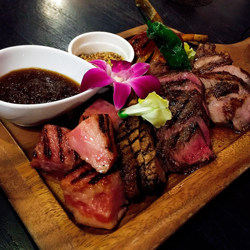 お肉の祭典　肉盛りプレート(HaLe Resort 河原町店 )