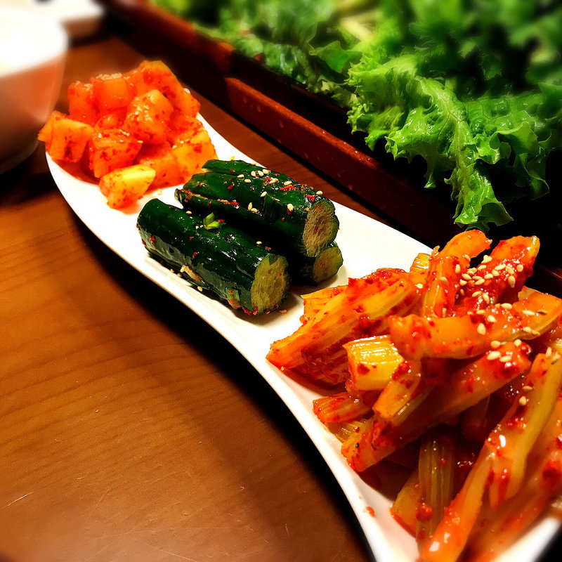 自家製キムチ盛合せ(くるむ)