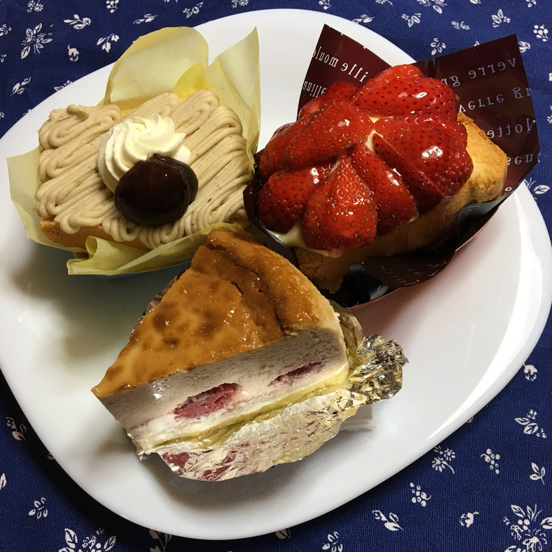 シフォンケーキ(パティスリーカフェ リサリサ)