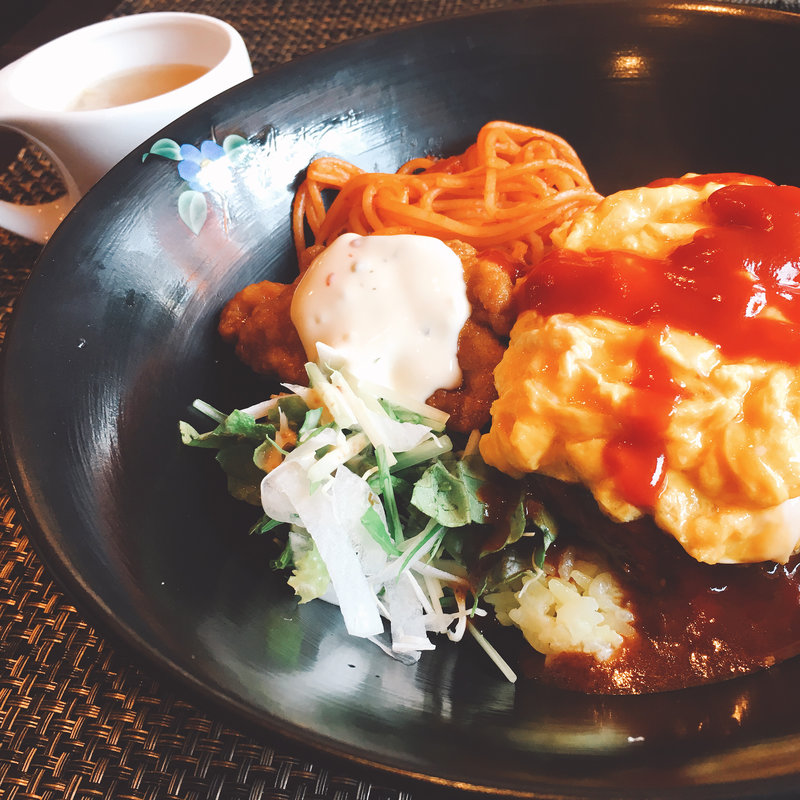 ハンバーグトルコライス(キッチンはーとらんど )