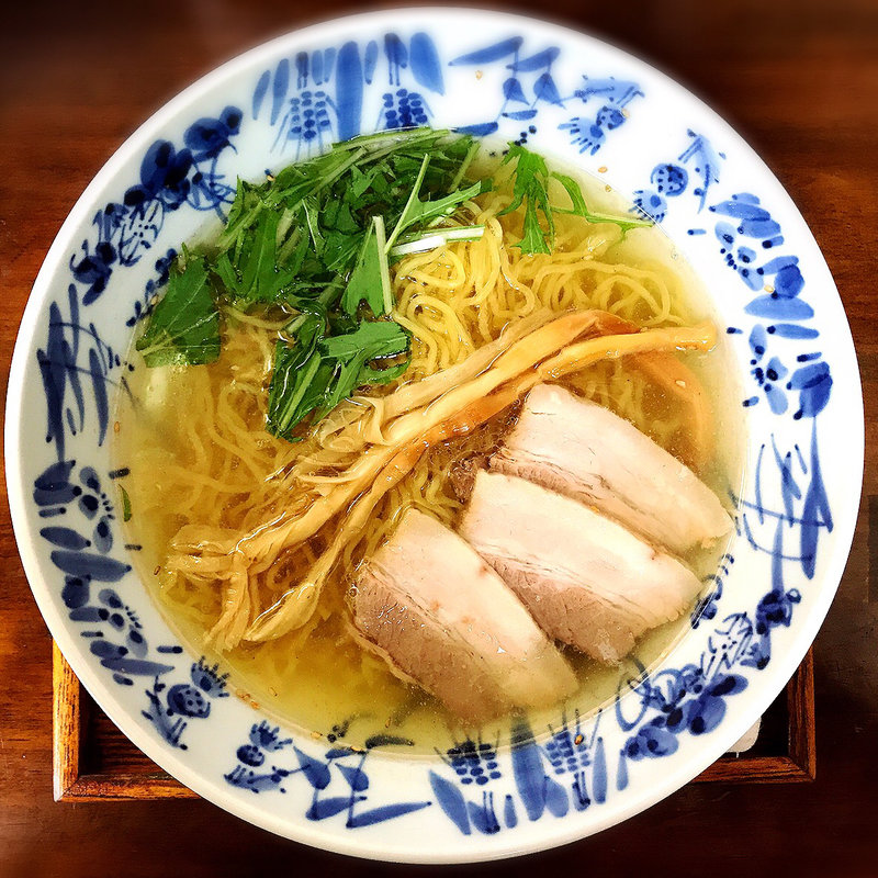 四番の基本の塩ラーメン(塩らーめん あいうえお )