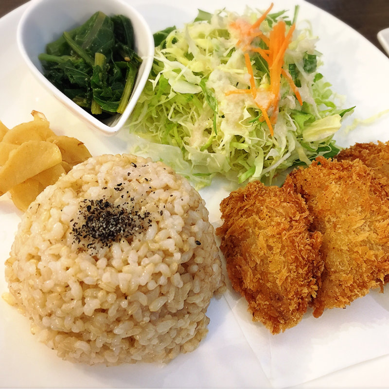 大豆ミートの一口かつプレート( ララカフェ)