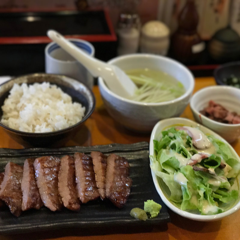 牛タン定食 (牛たん炭火焼 仁 盛岡分店 （ギュウタンスミヤキ ジン）)