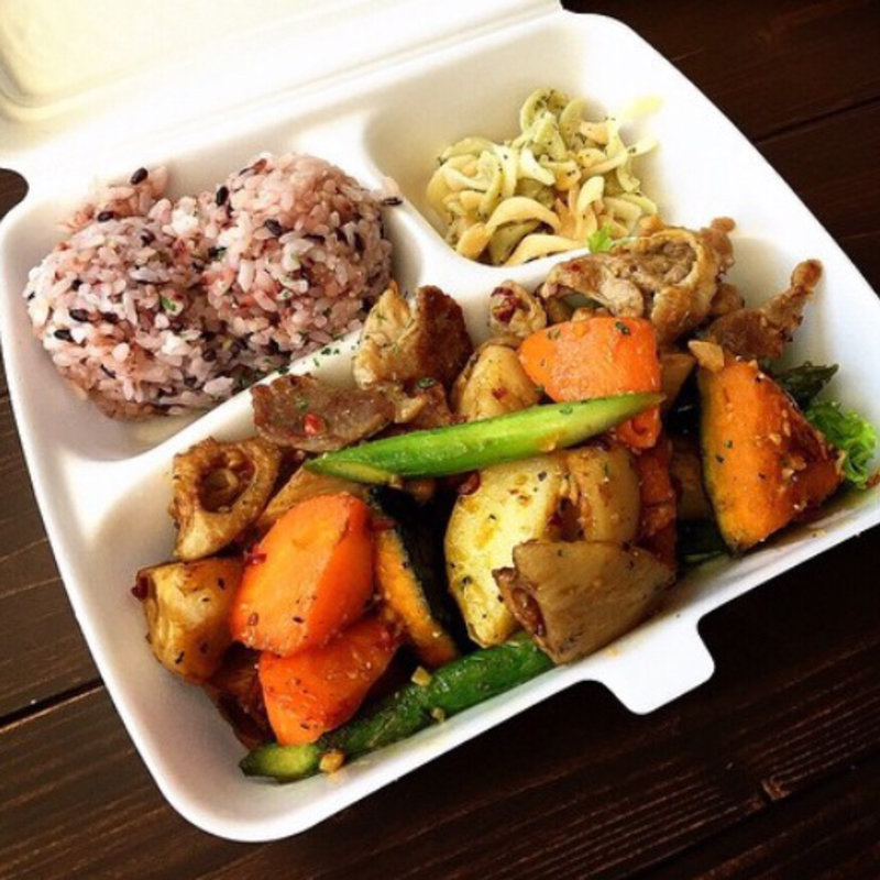 プレートランチボックス(モンサラット ブランチ クラブ)