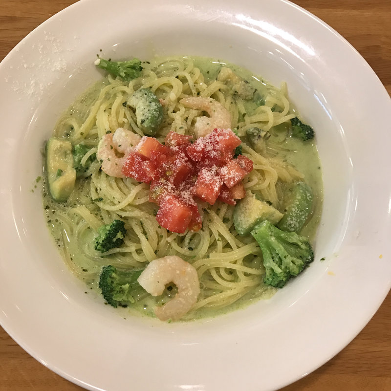エビ&アボカドのジェノベーゼクリームパスタ(ポポラマーマ ユニモちはら台店)