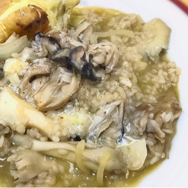 牡蠣のチーズリゾット(かなっぺ )