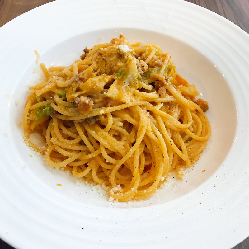 赤鶏とキャベツのパスタ(トラットリア アマルフィターナ)