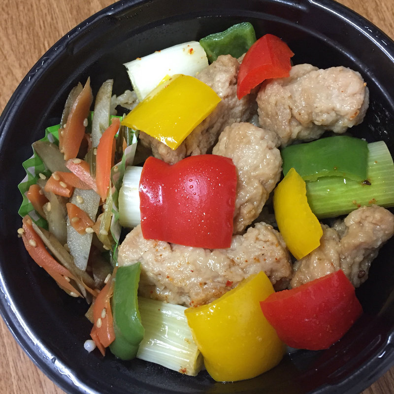 大豆ミートピリ辛丼(クロワッサン　マルシェ )