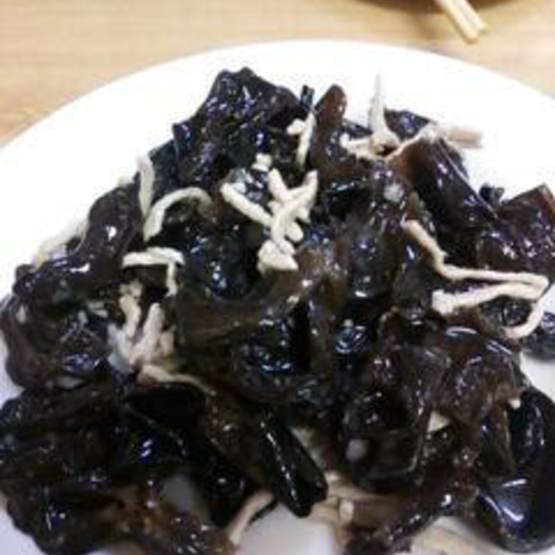 きくらげと豚肉のサラダ(中国東北飯店)