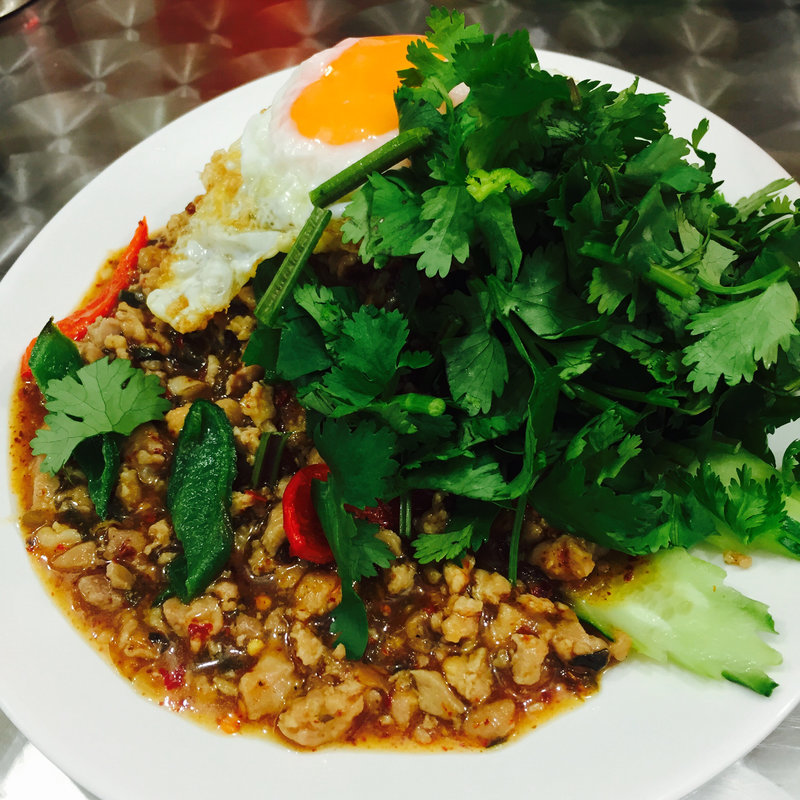 鶏挽肉ガパオ炒め 1辛 パクチー増し(アジアン食堂　Pakchee （パクチー）)