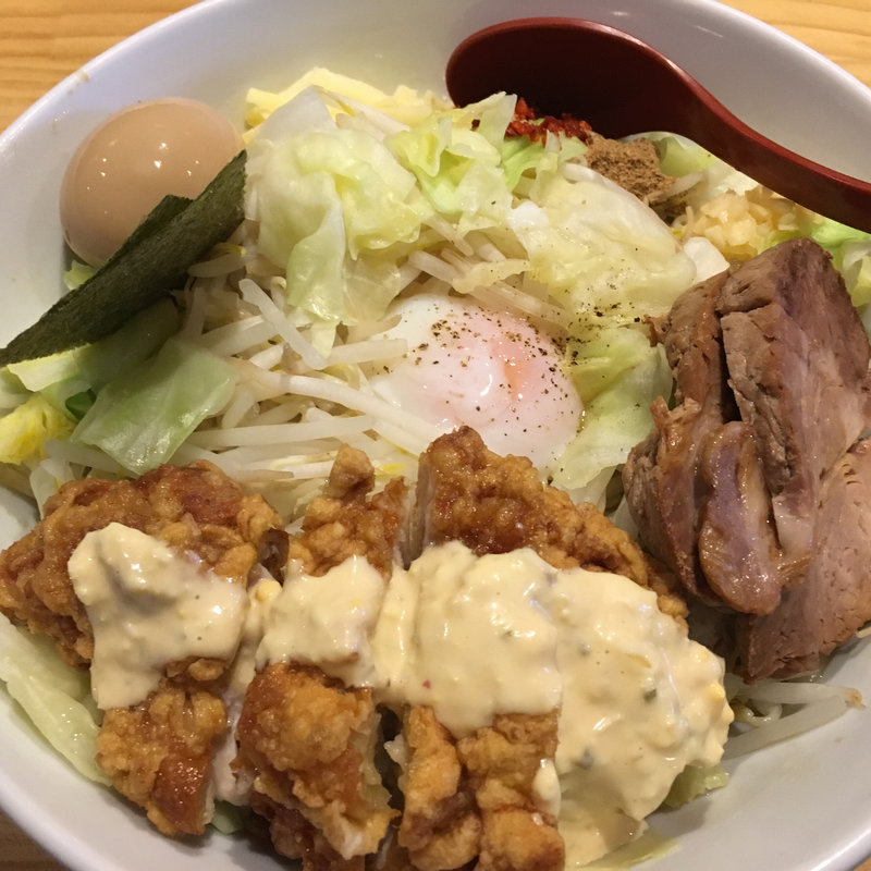 特製まぜそば中盛り(五味五香 （ゴミゴコウ）)