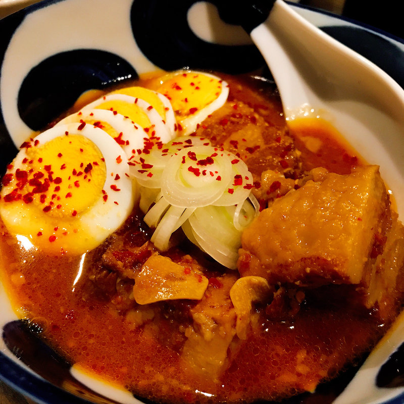 赤辛豚角煮(Biff （ビフ）)