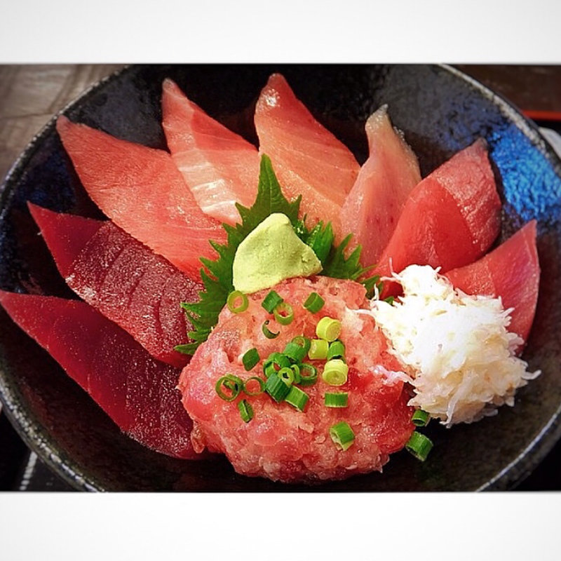まぐろづくし丼(北かつまぐろ屋 海の市店 )