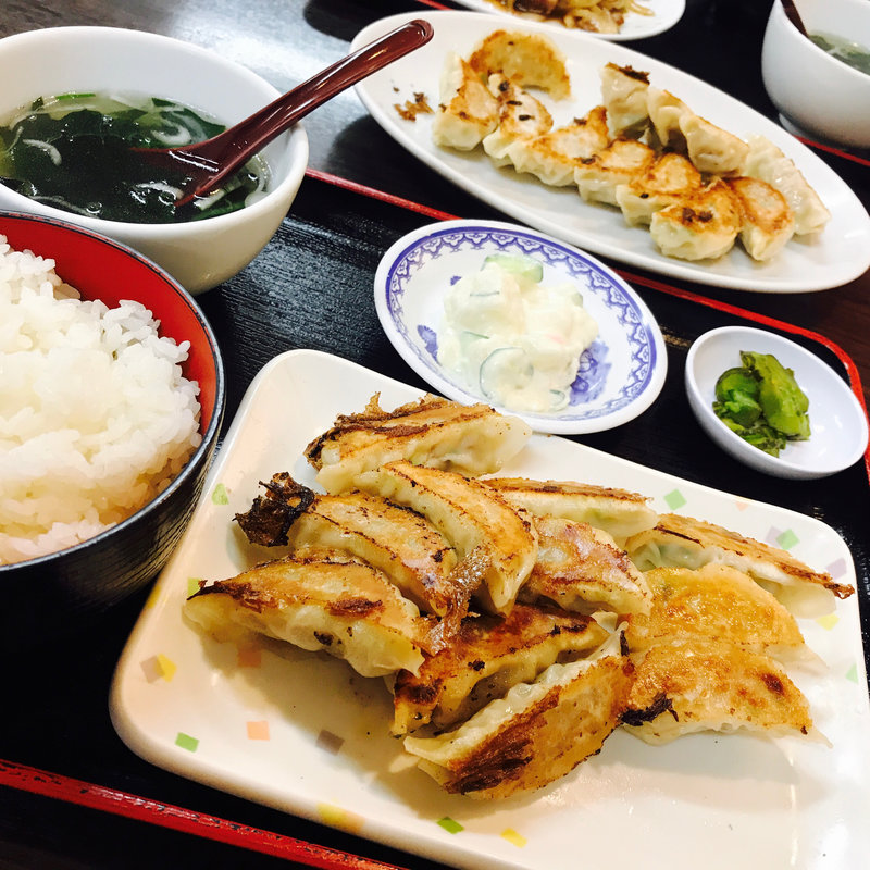 餃子定食(眠眠)