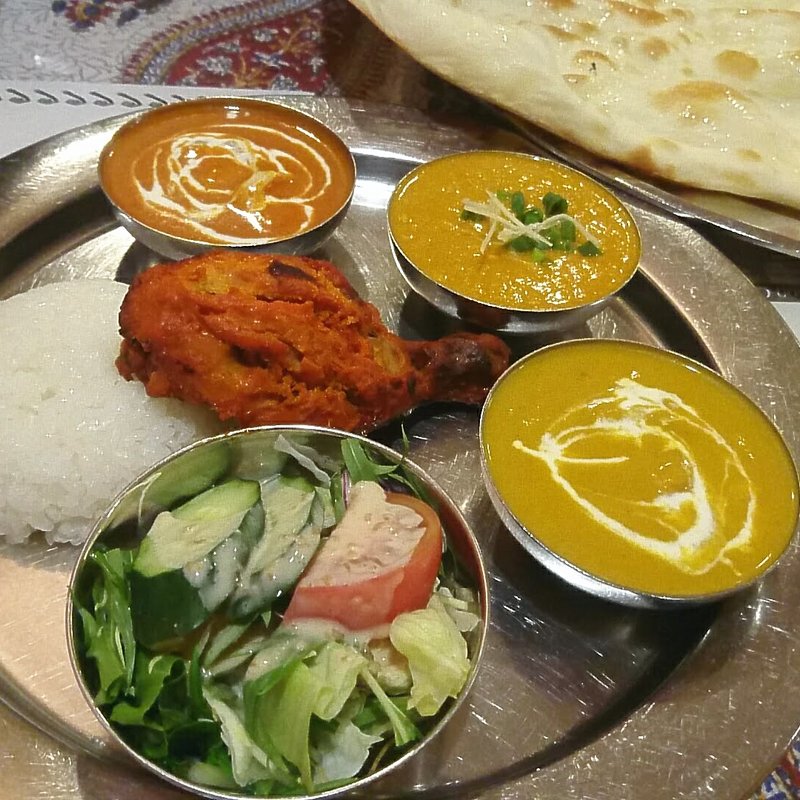 ティーンバルカルキ(インド料理グランドダージリン)