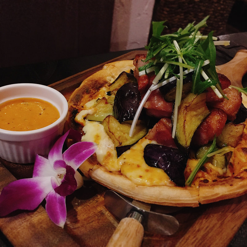 立体pizza ナスベーコントマト(HaLe Resort 河原町店 )