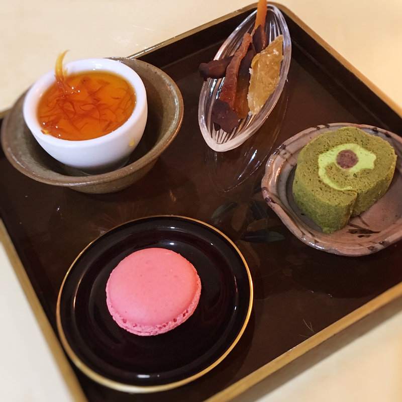 唐津スイーツグルメ(4種のデザート、ソフトドリンク付)(レストラン唐津迎賓館 )