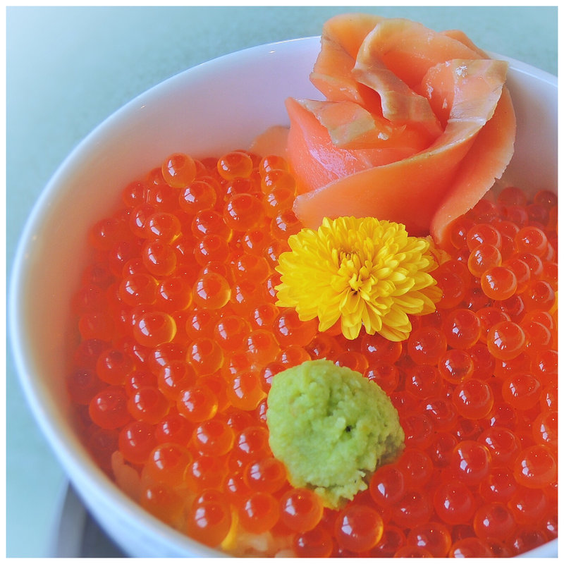 いくら親子丼(海フードバーベキュー （BBQ）)