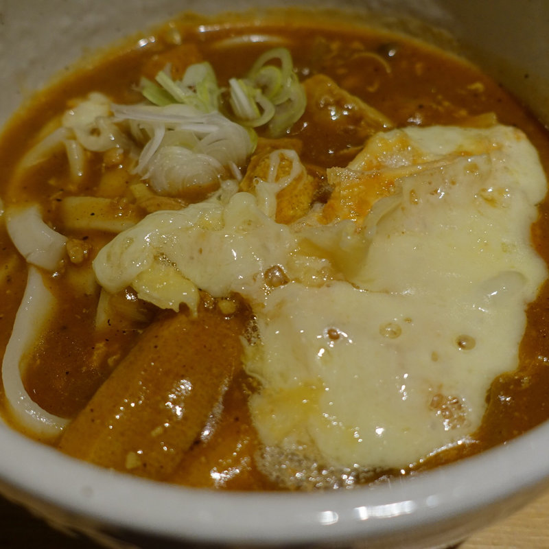 大人のカレーうどん+ラクレットチーズ(カレーうどん ひかり TOKYO)
