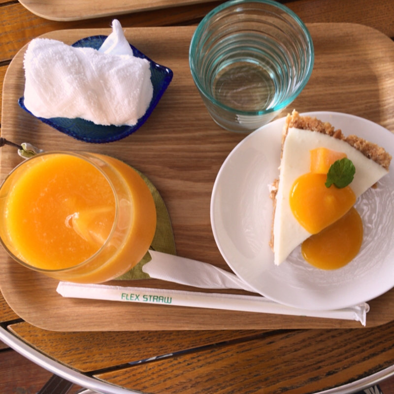 マンゴージュース&ケーキ(すくばりテラス )